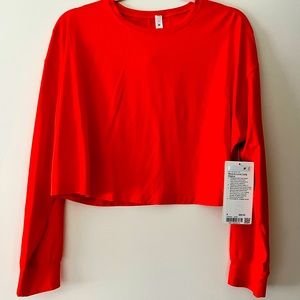 Lululemon size 8 crop long sleeve NWT